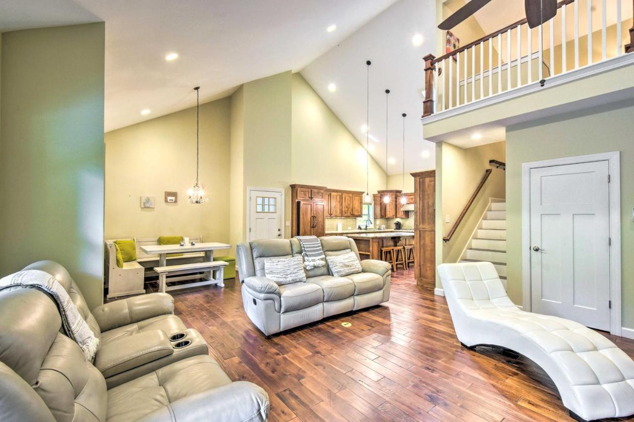 Cozy Riverside Dahlonega Home With Kayaks And Fire Pit Exteriör bild